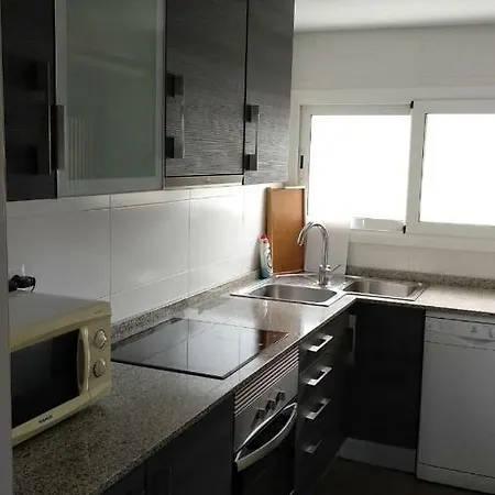 In 4 Carrer De Trelawny Homestay