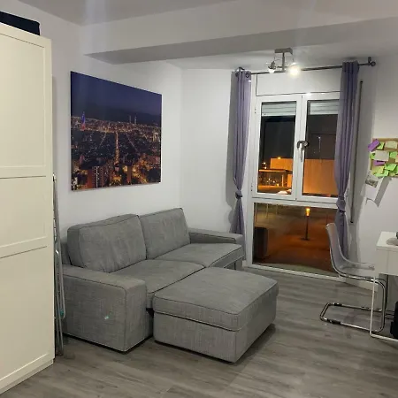 Homestay In 4 Carrer De Trelawny *